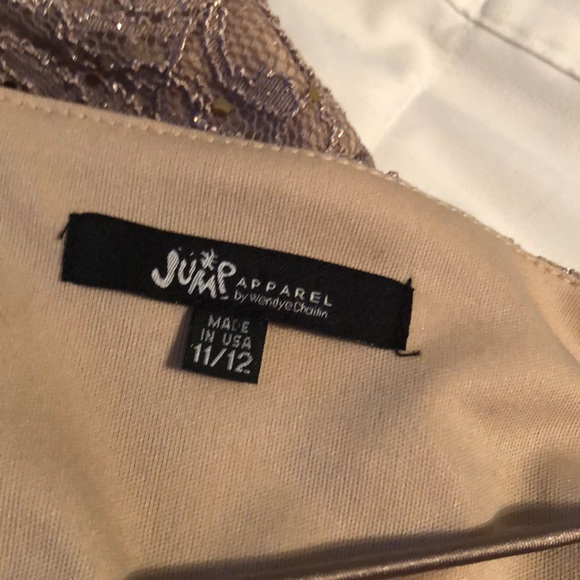 Gown - Picture 3 of 3